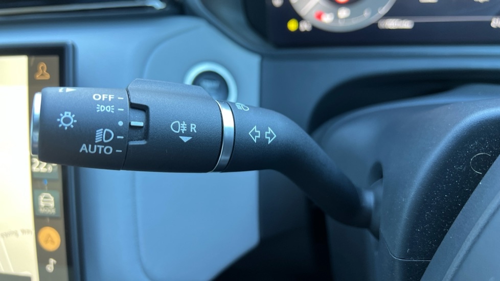 Used Land Rover Range Rover Velar 2023 for sale - 76589871: Photo 40