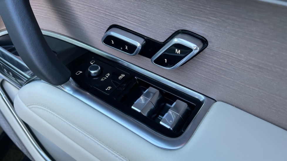 Used Land Rover Range Rover 2024 for sale - 76873806: Photo 34