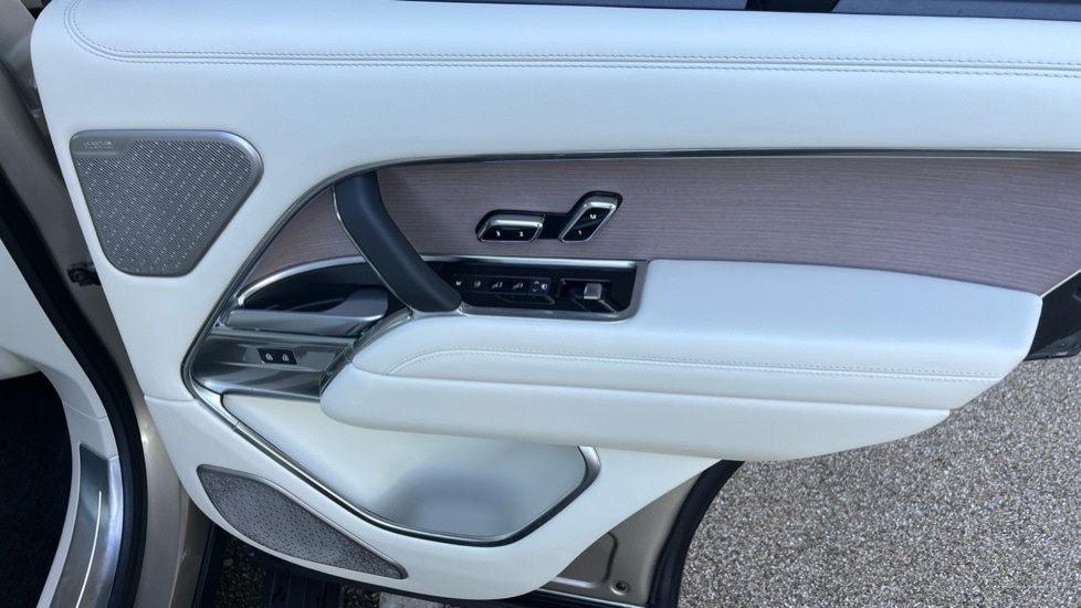 Used Land Rover Range Rover 2024 for sale - 76873806: Photo 60