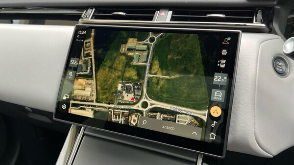 Used Land Rover Range Rover Velar 2024 for sale - 76018083: Photo 11