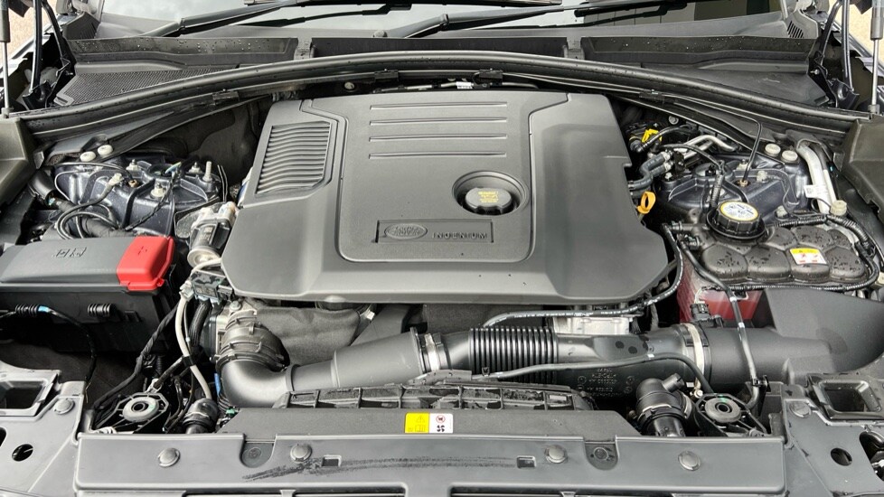 Used Land Rover Range Rover Velar 2024 for sale - 76018083: Photo 30