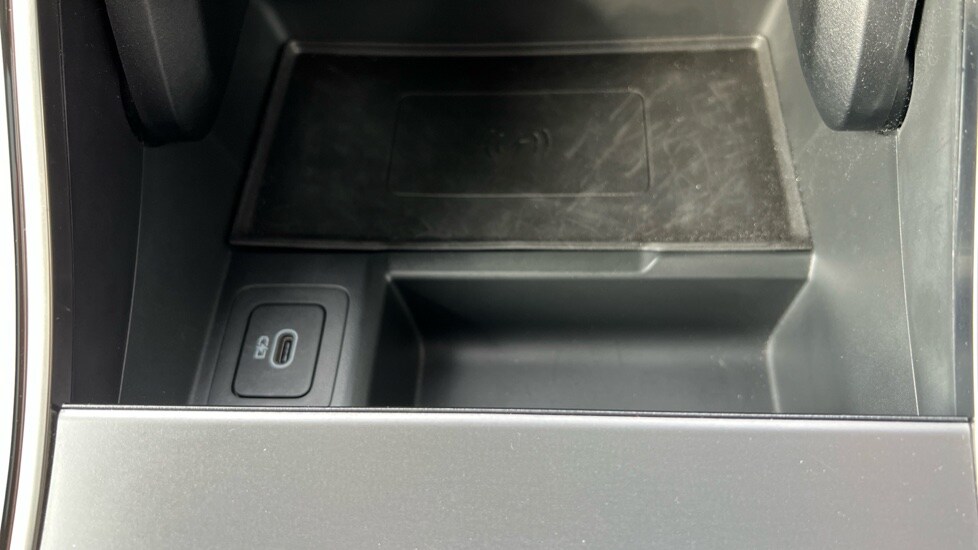 Used Land Rover Range Rover Velar 2024 for sale - 76018083: Photo 45