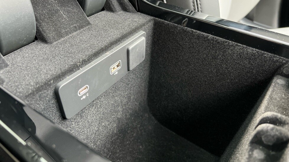 Used Land Rover Range Rover Velar 2024 for sale - 76018083: Photo 47