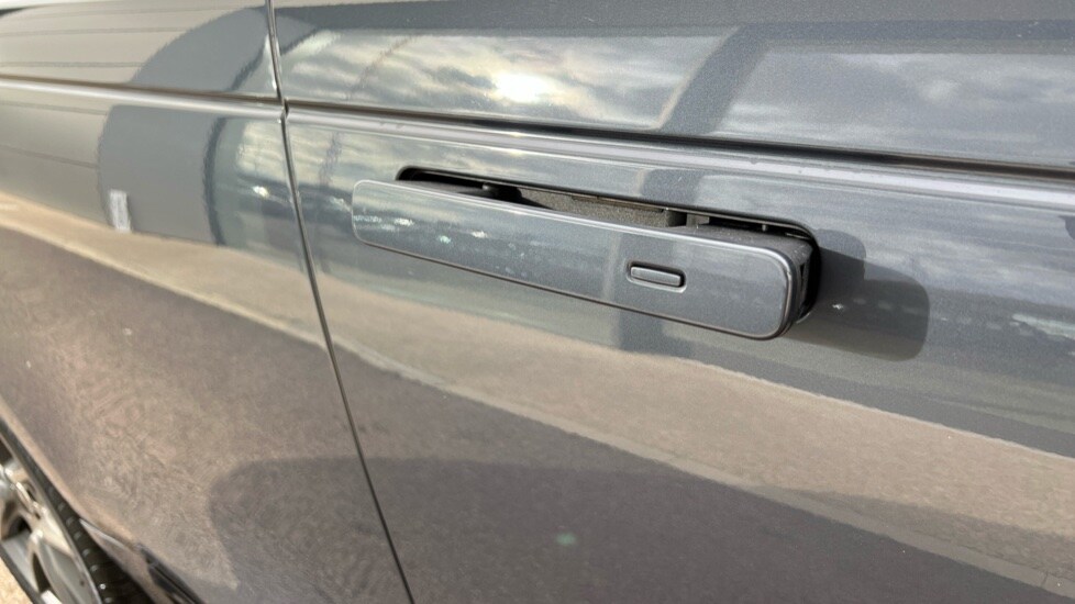 Used Land Rover Range Rover Velar 2024 for sale - 76018083: Photo 52