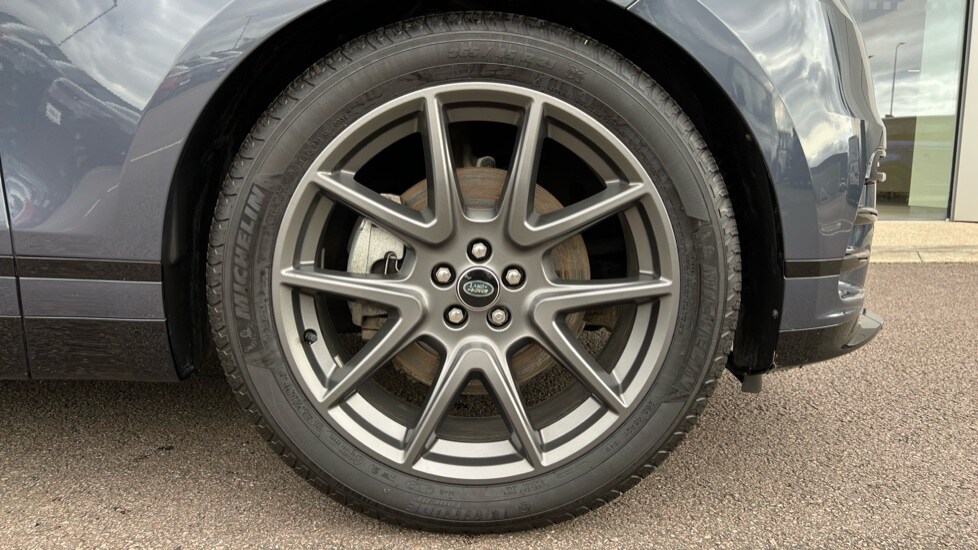 Used Land Rover Range Rover Velar 2024 for sale - 76018083: Photo 8