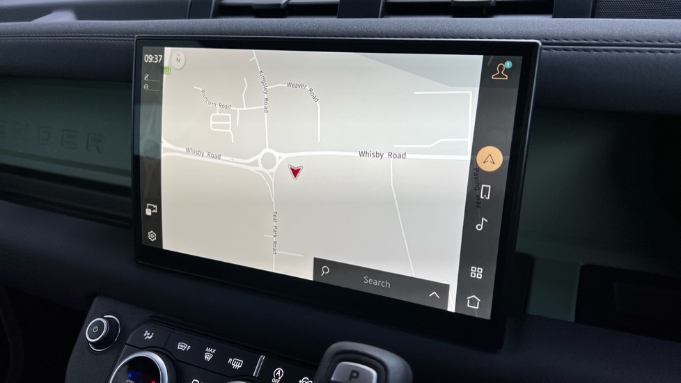 Used Land Rover Defender 2023 for sale - 76873795: Photo 11