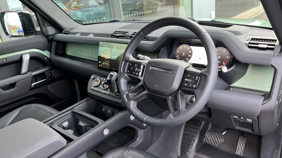Used Land Rover Defender 2023 for sale - 76873795: Photo 28