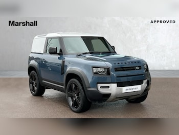 Land Rover - Defender