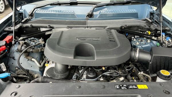 Used Land Rover Defender 2023 for sale - 76161213: Photo 30