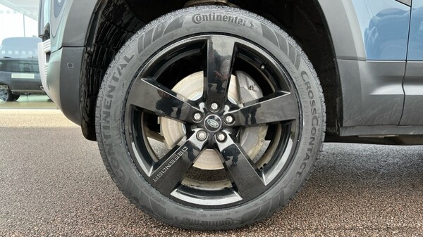 Used Land Rover Defender 2023 for sale - 76161213: Photo 32