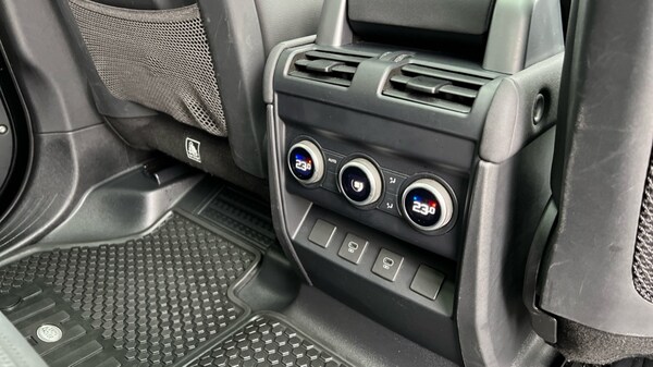 Used Land Rover Defender 2022 for sale - 76311890: Photo 18