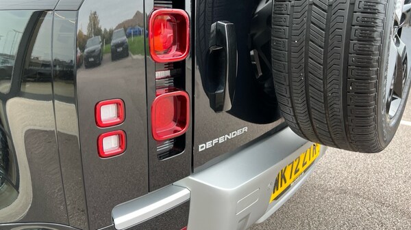 Used Land Rover Defender 2022 for sale - 76311890: Photo 19