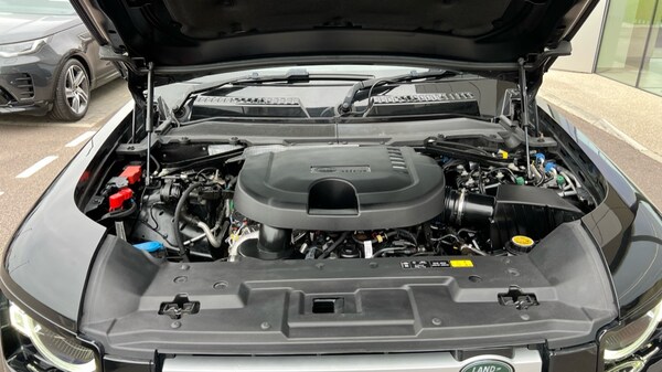 Used Land Rover Defender 2022 for sale - 76311890: Photo 30