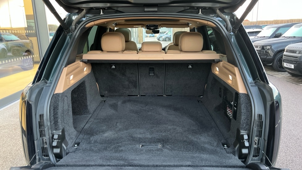 Used Land Rover Range Rover 2023 for sale - 76872550: Photo 10