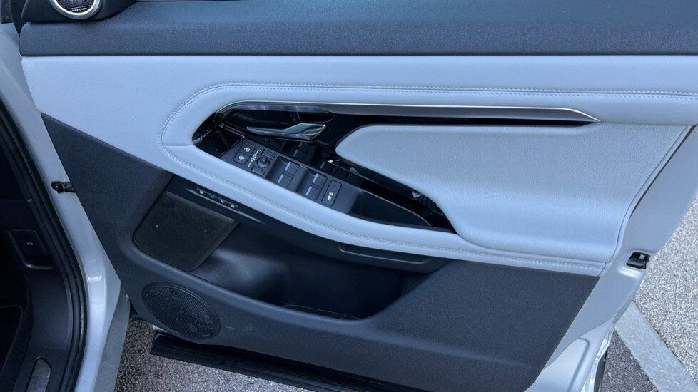 Used Land Rover Range Rover Evoque 2022 for sale - 76589899: Photo 24