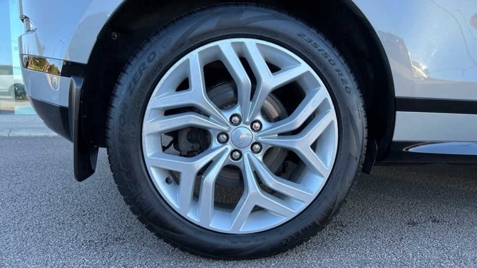 Used Land Rover Range Rover Evoque 2022 for sale - 76589899: Photo 31