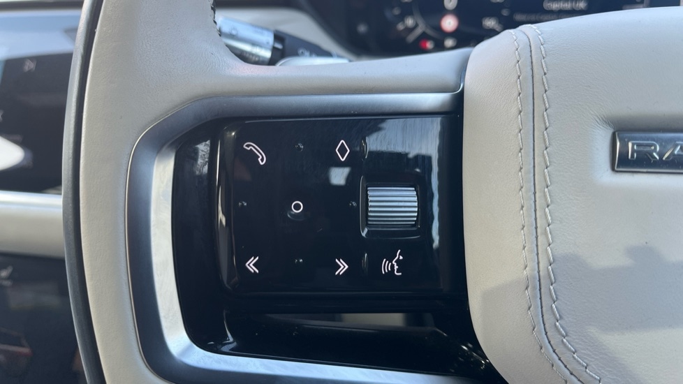 Used Land Rover Range Rover Velar 2021 for sale - 76722132: Photo 22