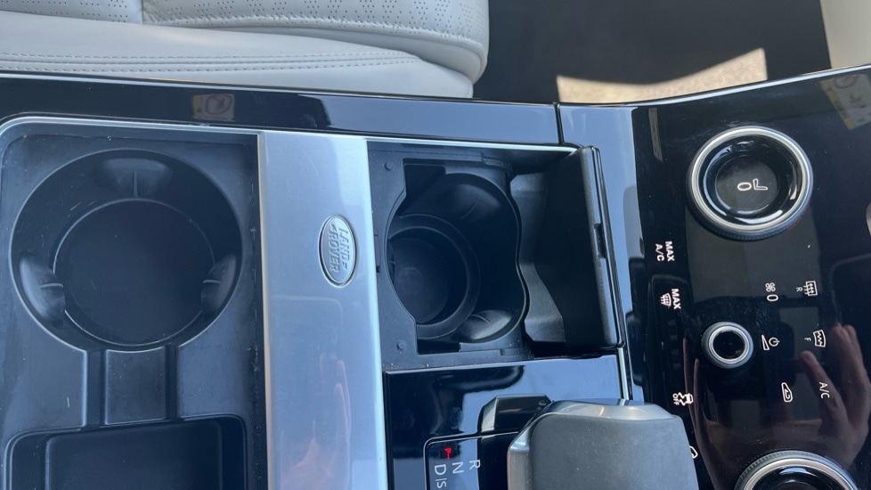 Used Land Rover Range Rover Velar 2021 for sale - 76722132: Photo 40