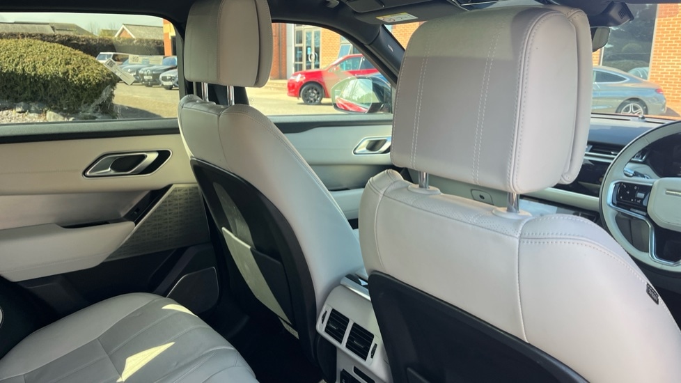 Used Land Rover Range Rover Velar 2021 for sale - 76722132: Photo 51