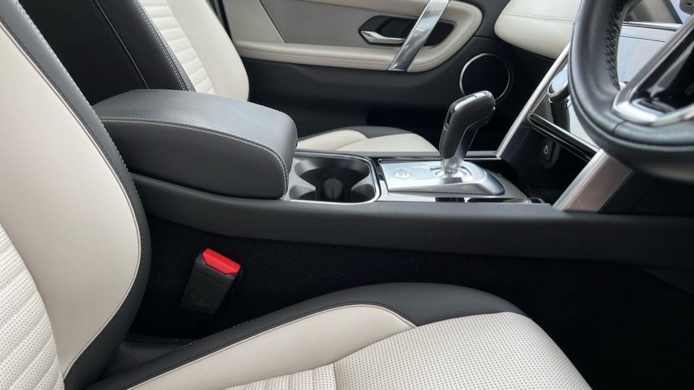 Used Land Rover Discovery Sport 2022 for sale - 76007958: Photo 22