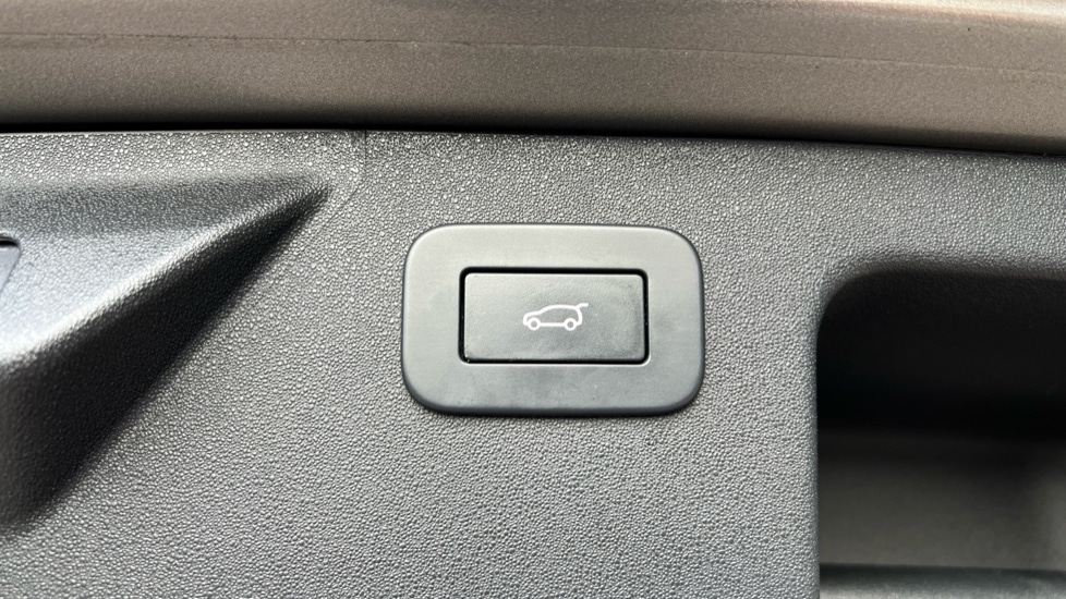 Used Land Rover Discovery Sport 2022 for sale - 76007958: Photo 55