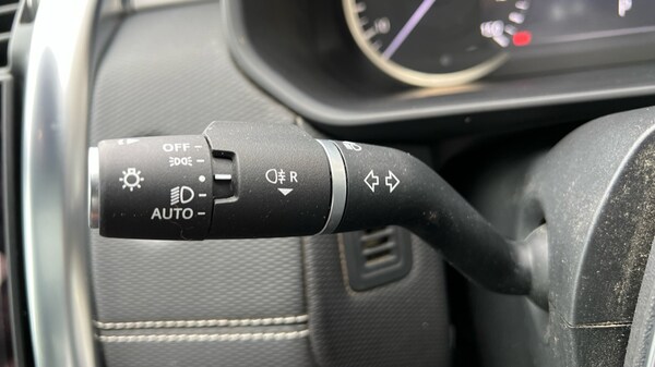 Used Land Rover Discovery 2022 for sale - 76176386: Photo 39