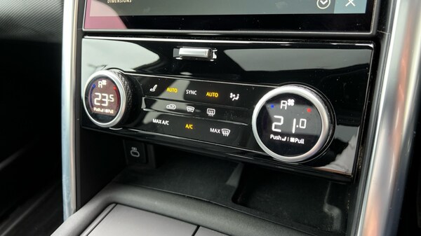 Used Land Rover Discovery 2022 for sale - 76176386: Photo 42