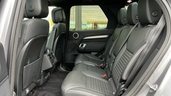 Used Land Rover Discovery 2022 for sale - 76176386: Photo 4