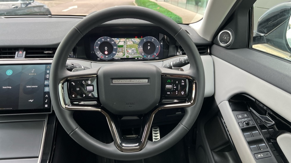 Used Land Rover Range Rover Evoque 2025 for sale - 76272861: Photo 15