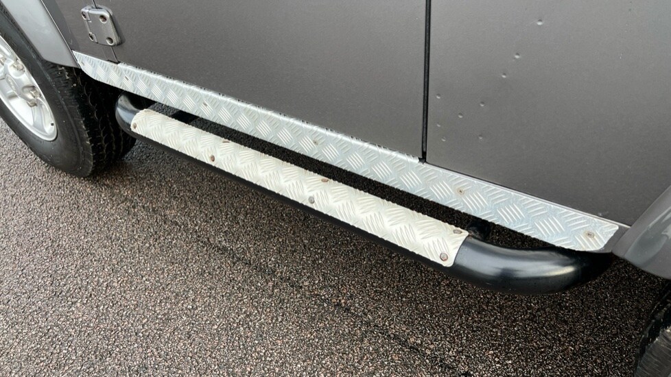 Used Land Rover Defender 2010 for sale - 76873062: Photo 20