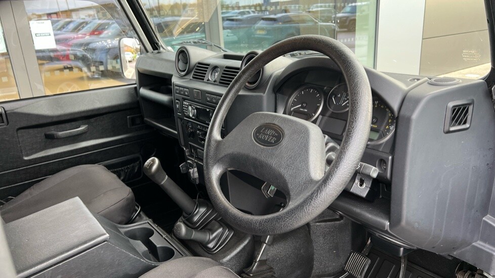 Used Land Rover Defender 2010 for sale - 76873062: Photo 28