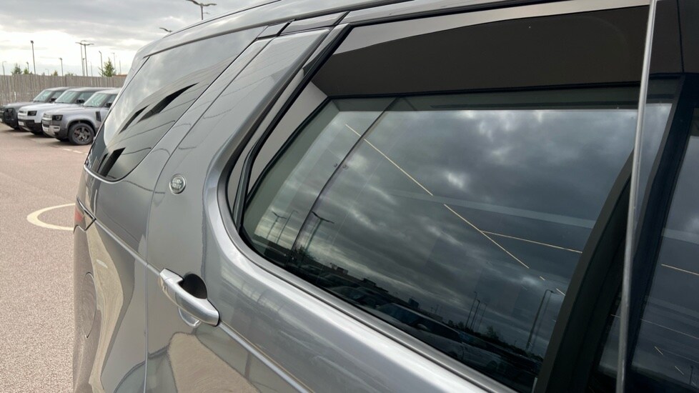 Used Land Rover Discovery 2023 for sale - 76539925: Photo 54