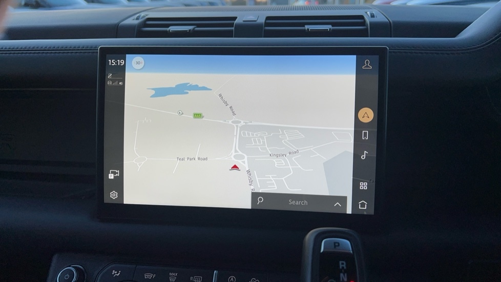 Used Land Rover Defender 2024 for sale - 76999540: Photo 11