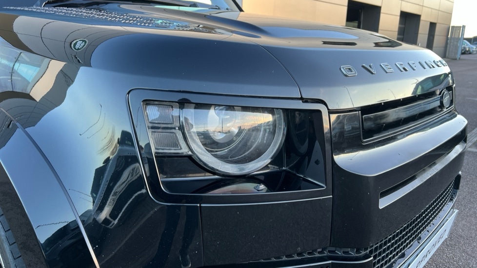 Used Land Rover Defender 2024 for sale - 76999540: Photo 17