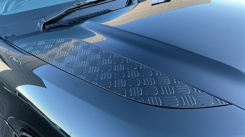 Used Land Rover Defender 2024 for sale - 76999540: Photo 22