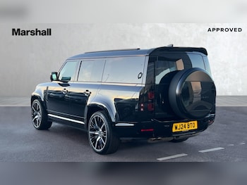 Used Land Rover Defender 2024 for sale - 76999540: Photo