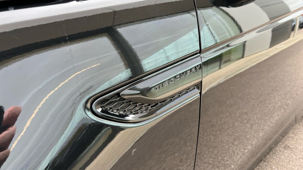 Used Land Rover Discovery Sport 2025 for sale - 76273064: Photo 22