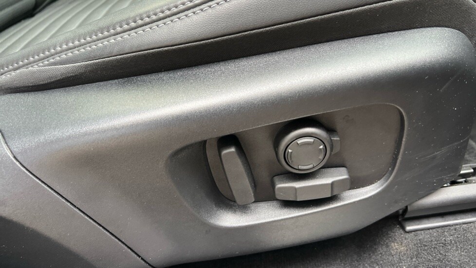 Used Land Rover Discovery Sport 2025 for sale - 76273064: Photo 45