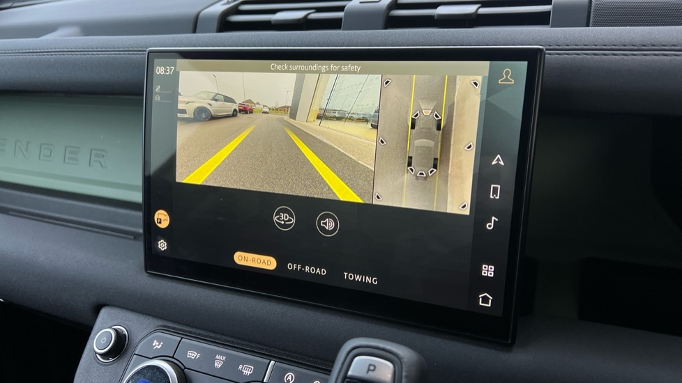 Used Land Rover Defender 2023 for sale - 76873079: Photo 12