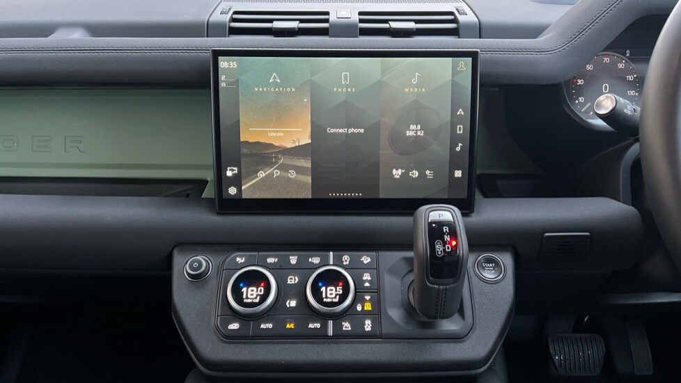 Used Land Rover Defender 2023 for sale - 76873079: Photo 14