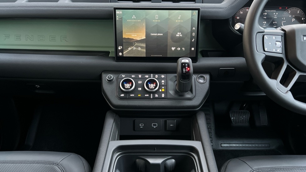 Used Land Rover Defender 2023 for sale - 76873079: Photo 29