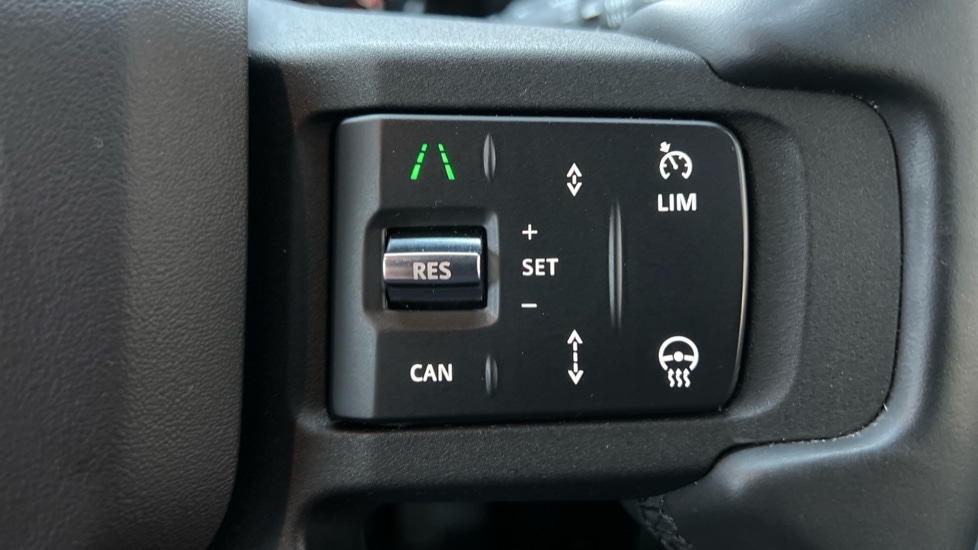 Used Land Rover Defender 2023 for sale - 76873079: Photo 39