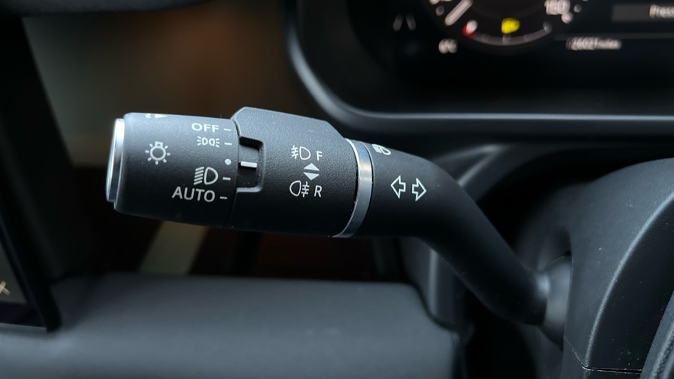 Used Land Rover Defender 2023 for sale - 76873079: Photo 41