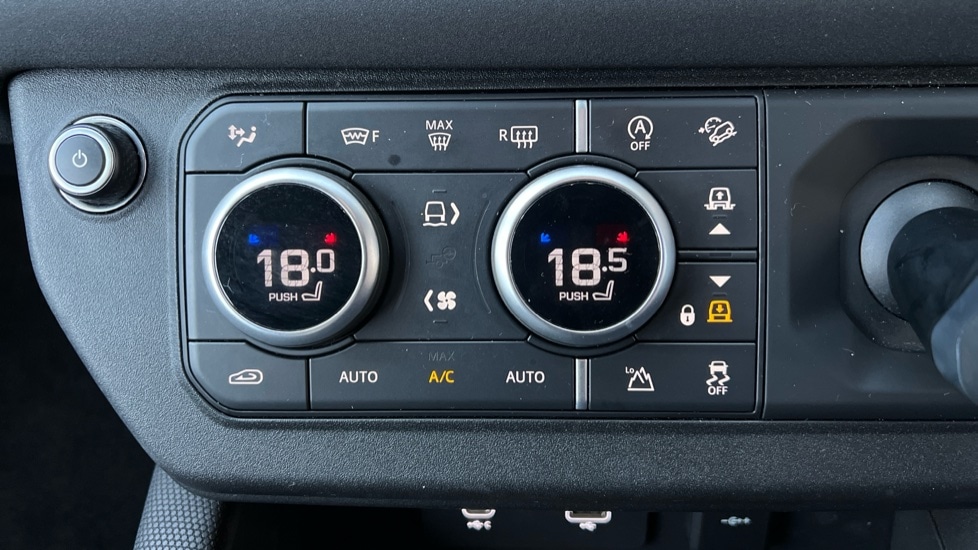 Used Land Rover Defender 2023 for sale - 76873079: Photo 44