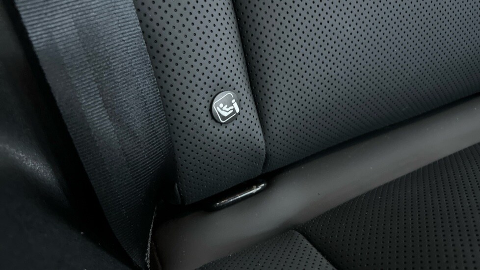 Used Land Rover Defender 2023 for sale - 76873079: Photo 52