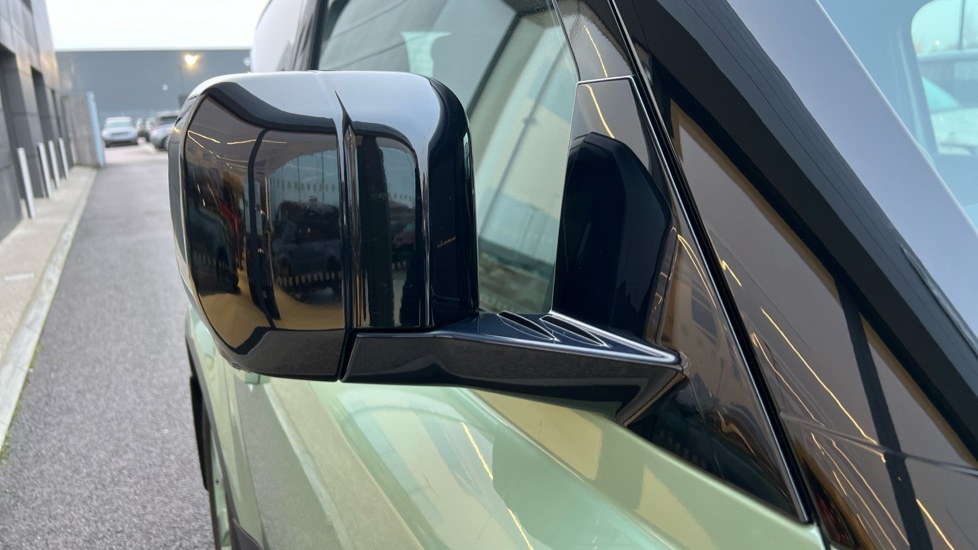 Used Land Rover Defender 2023 for sale - 76873079: Photo 58