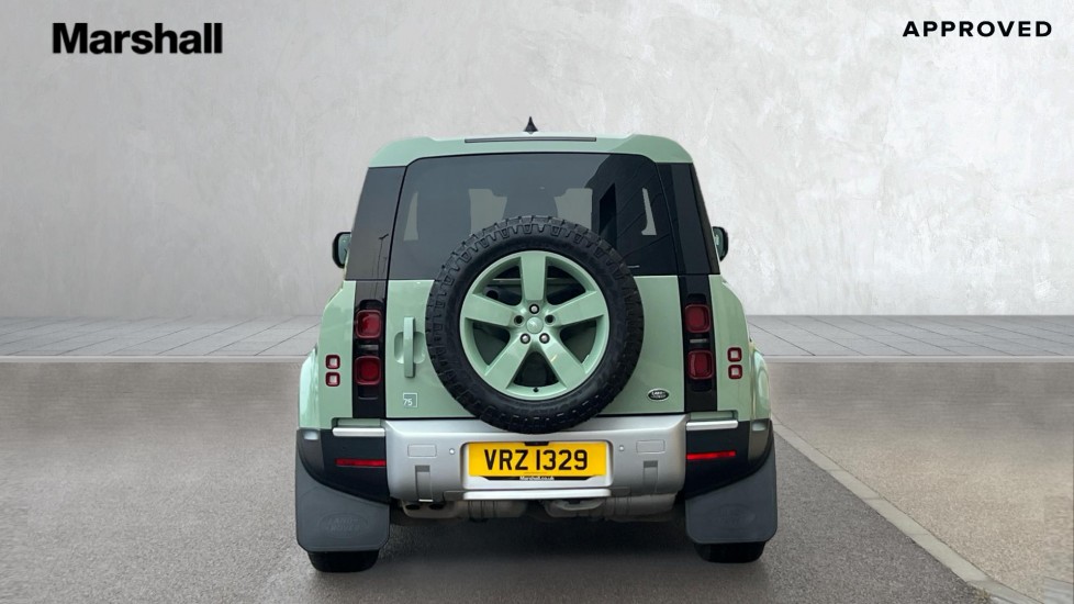 Used Land Rover Defender 2023 for sale - 76873079: Photo 6