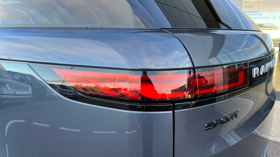 Used Land Rover Range Rover Sport 2023 for sale - 76623430: Photo 19