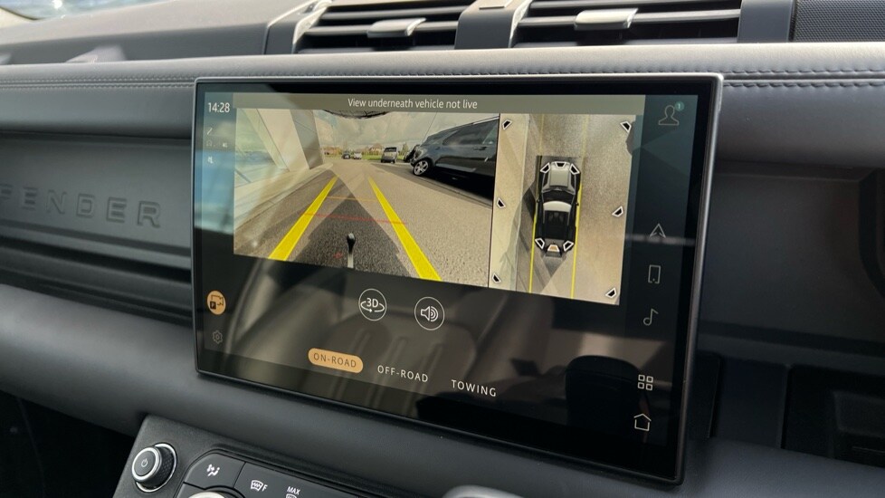 Used Land Rover Defender 2024 for sale - 76487394: Photo 12