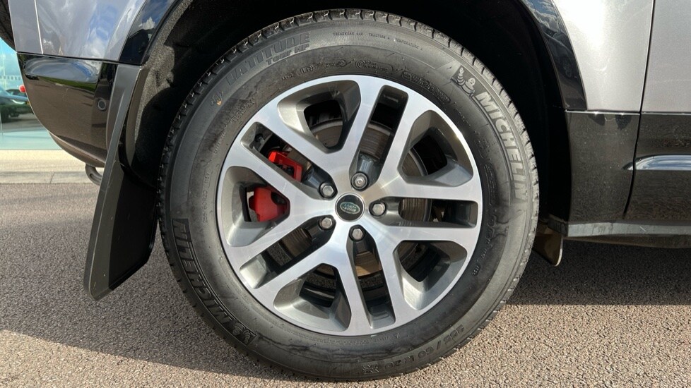 Used Land Rover Defender 2024 for sale - 76487394: Photo 31